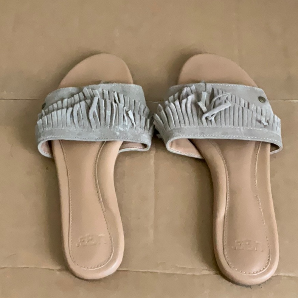 Ugg size 7 slides